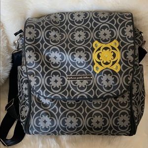 Petunia pickle bottom body diaper bag